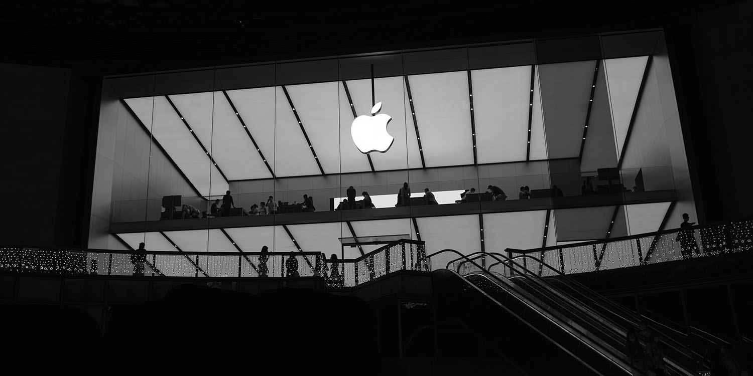 Apple store union | Apple Store at night
